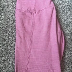 Red/white striped Lorna Jane 7/8 length leggings